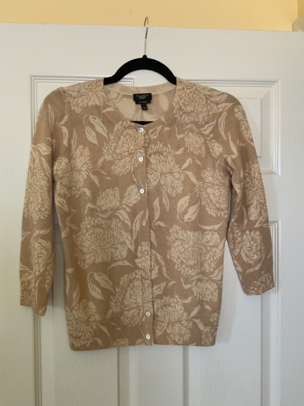 Talbots 100% Cashmere Three Quarter Sleeve Sweater in Tan Floral Print